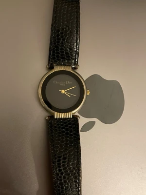 Fin Klocka - Säljer en fin märkesklocka