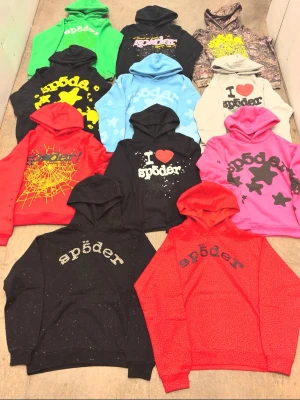 V2 SP5DER TRACKSUIT - (HOODIE och BYXOR kan köpas separat) skriv priv för mer info