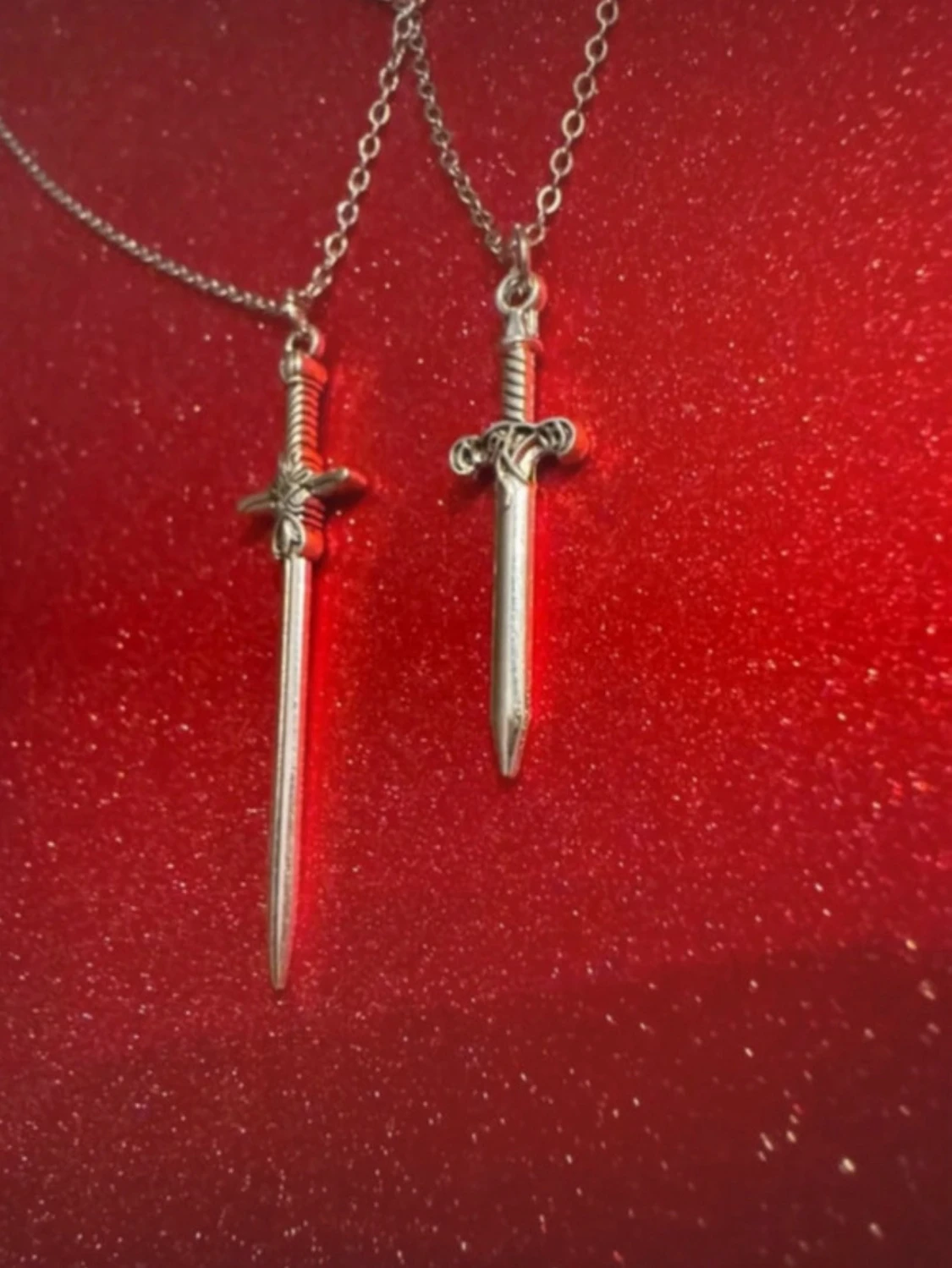 Silverhalsband x2 svärd - 1