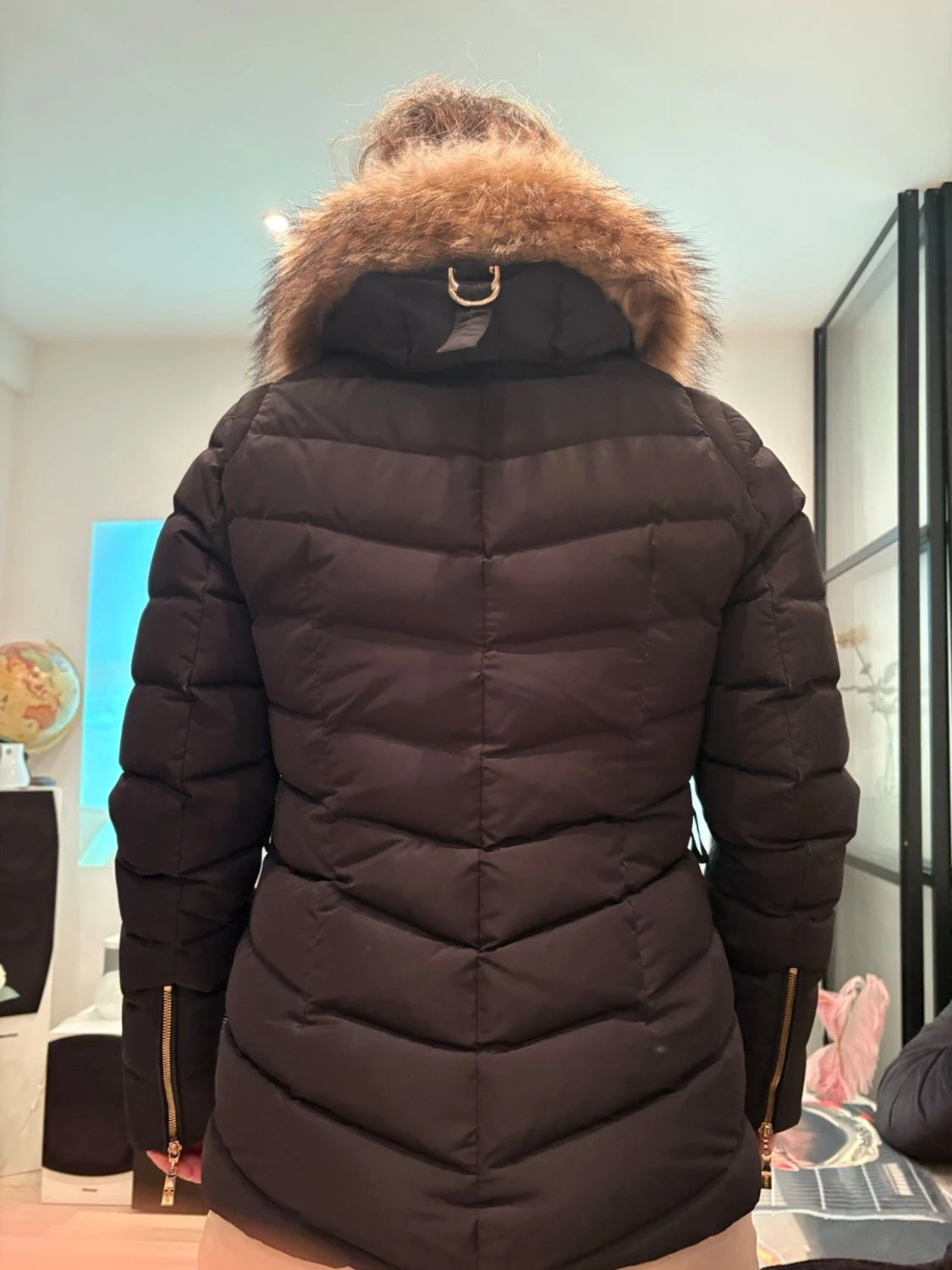 Svart pufferjacka Hollies med fuskpäls - 2