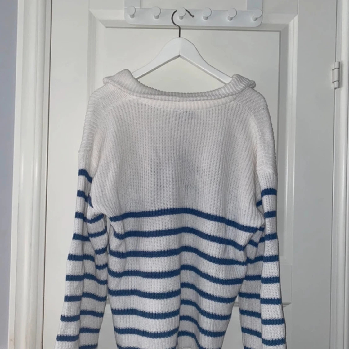  stickad tröja Edikted - 2