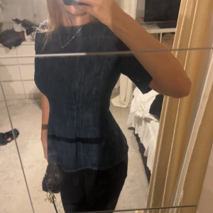 Jeans topp - Super söt kroppad jeans topp🥰🥰