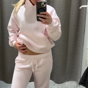 Gina tricot mjukis set - Säljer då de nästan aldrig kommer till användning