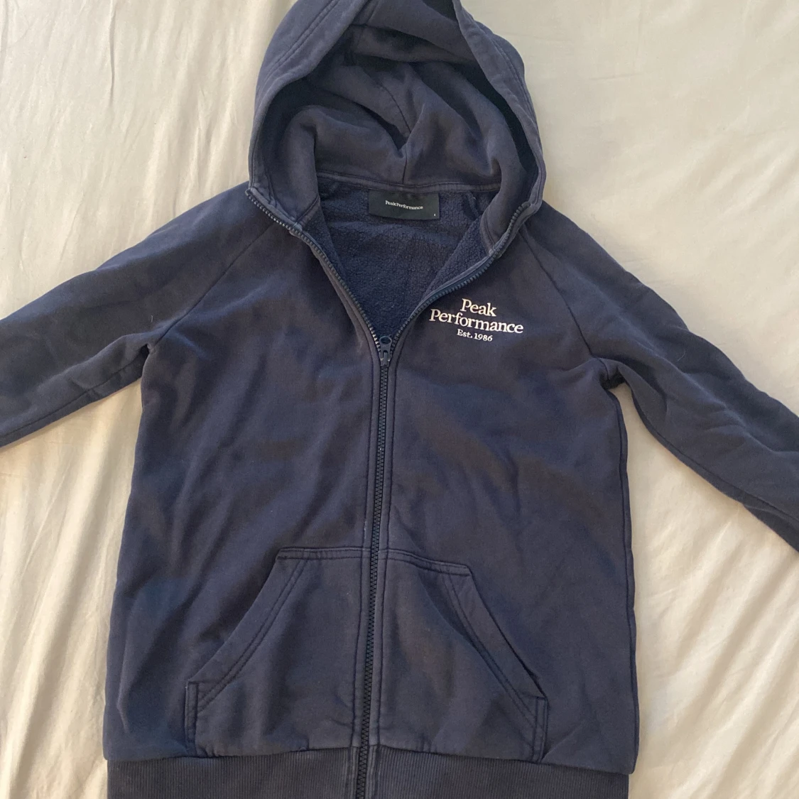 Peak performance zip hoodie - 1