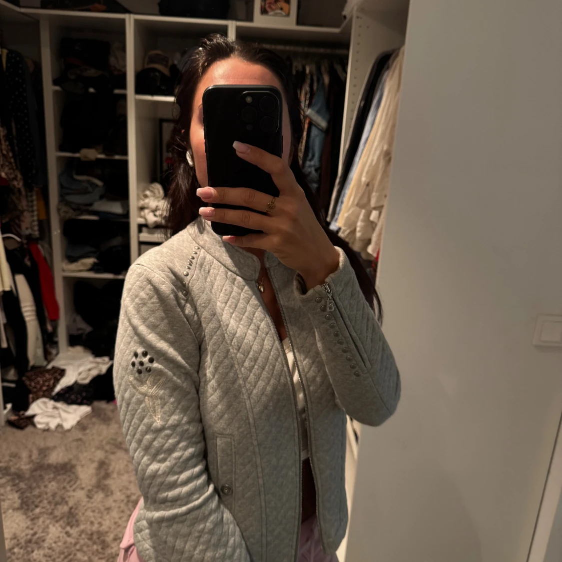 Grå quiltad jacka från Bogner