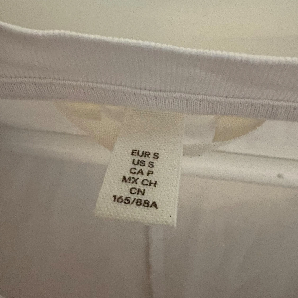 Topp med indragen midja - 2