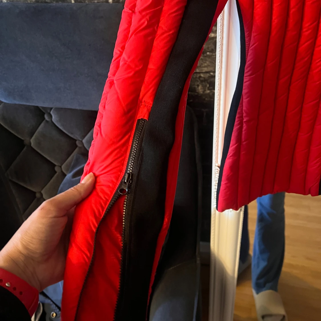 Röd quiltad jacka från A-One, stl S - 2