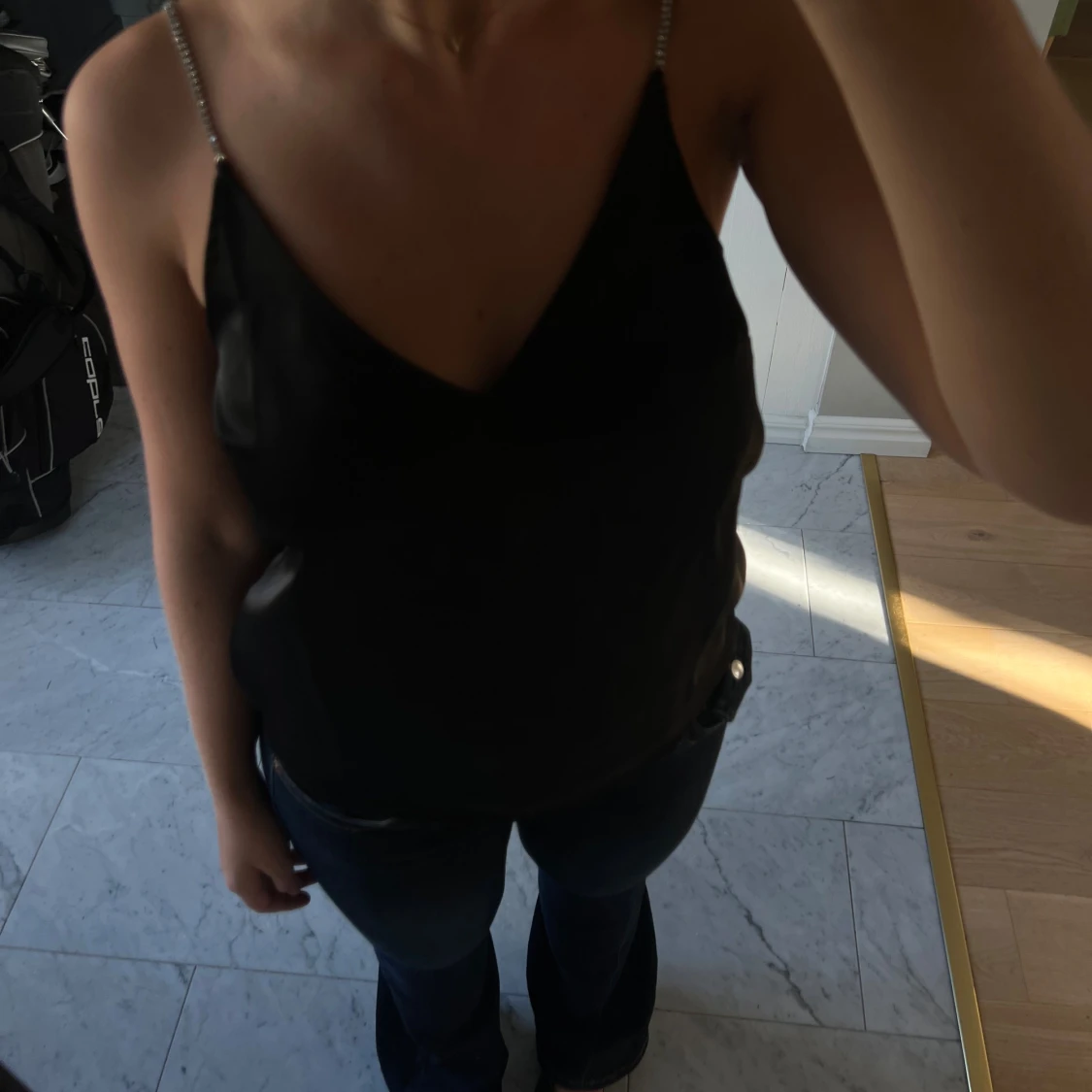 Svart linnetopp med strassband - 3