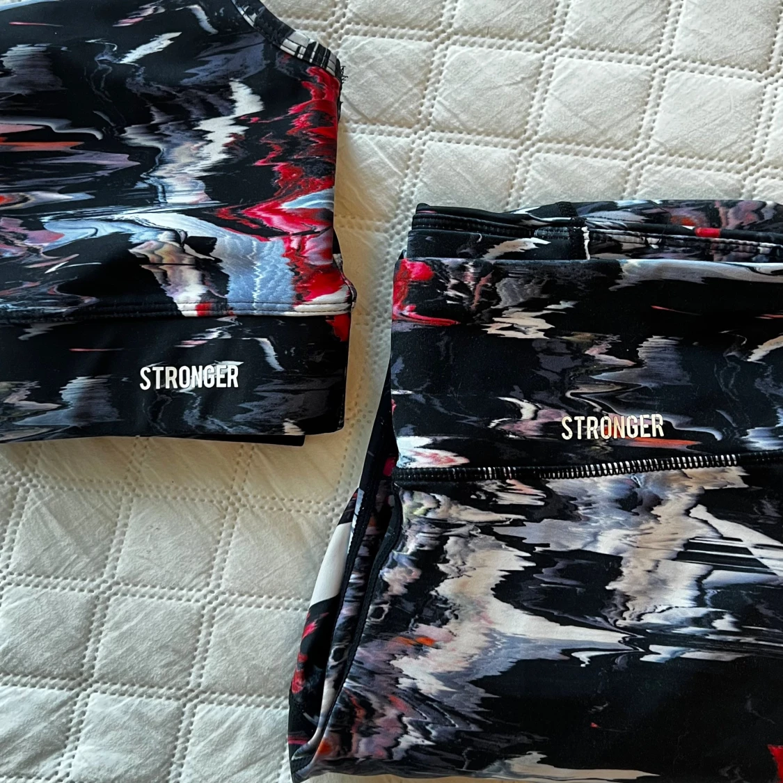 Stronger träningstights och topp - 1