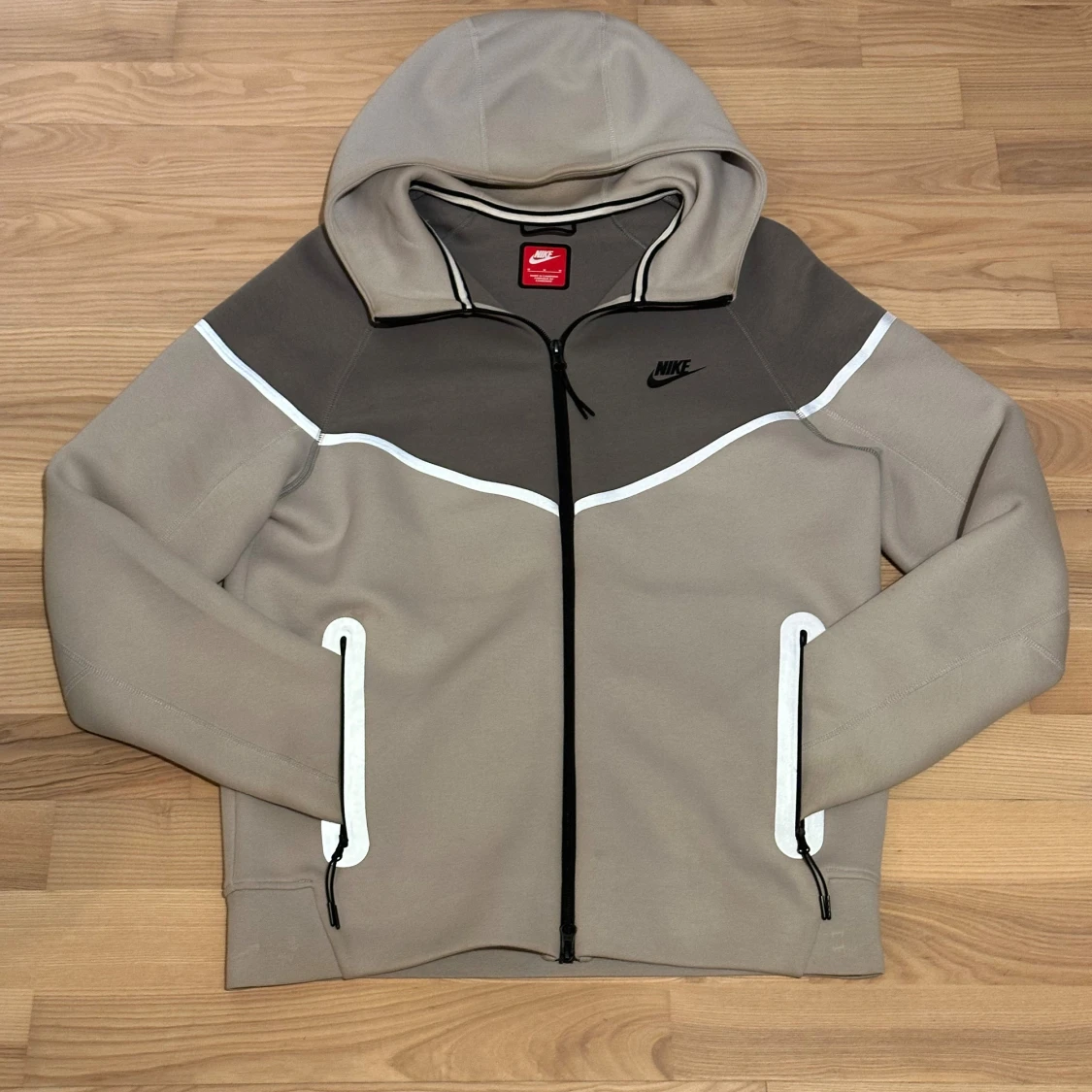 Nike tech fleece reflex