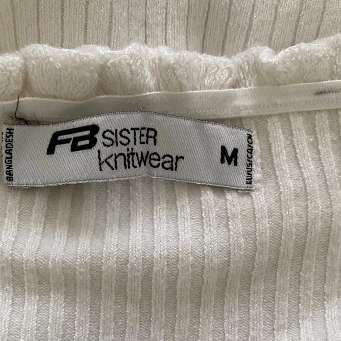 Vit ribbad croppad topp FB Sister - 1