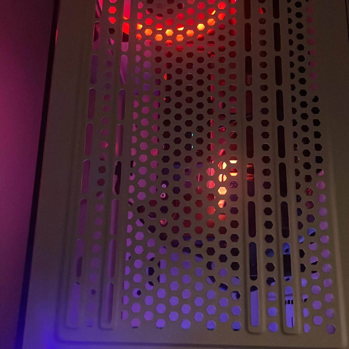 Custom Gaming PC med GeForce RTX och RGB - 3