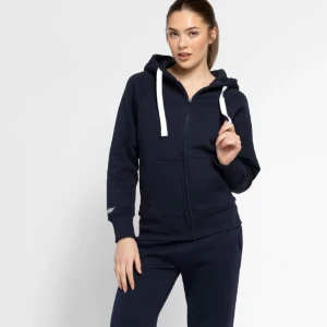 Russemerch tröja - Snygg mörkblå hoodie från russemerch, det är lite urtvättad men i får jätte gärna skriva om ni vill ha fler bilder💞💞