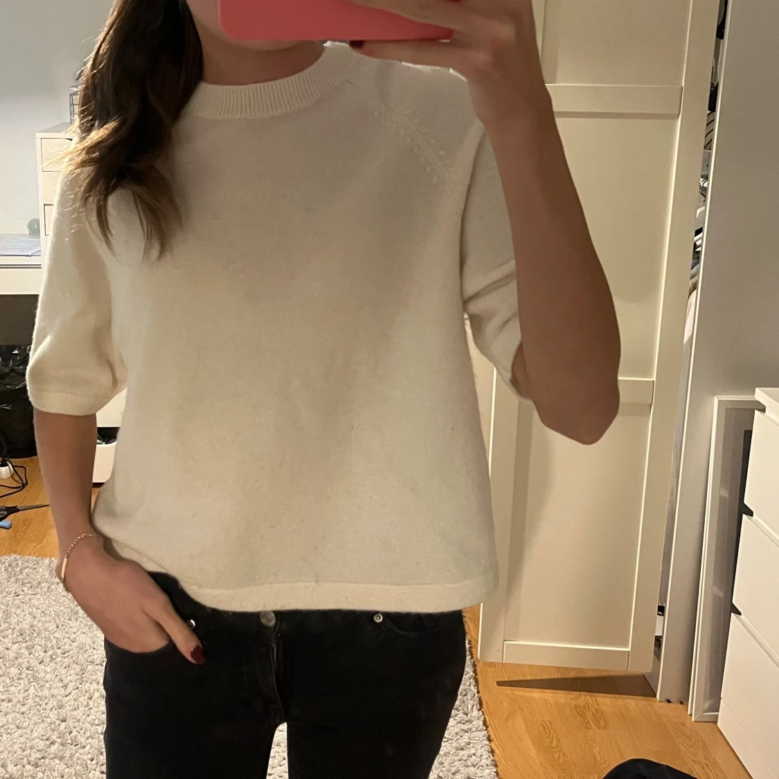 Vit stickad t shirt - 1