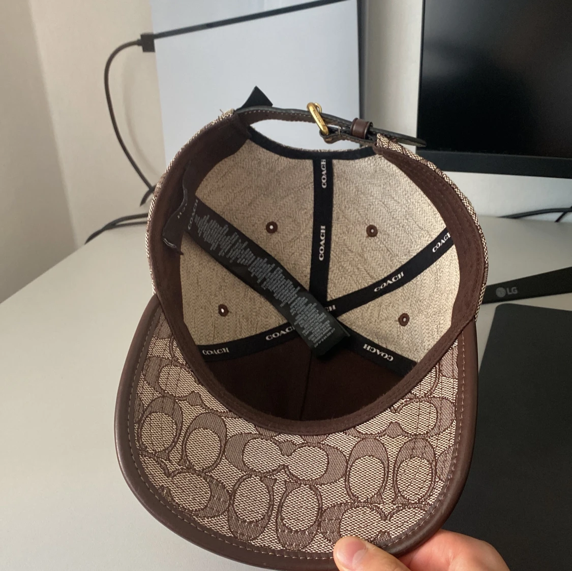 Coach keps med monogram i brunt - 2