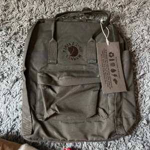 Fjällräven kånken ryggsäck  - Fjällräven kånken ryggsäck i brun/grön , helt ny med prislapp , nypris  1400