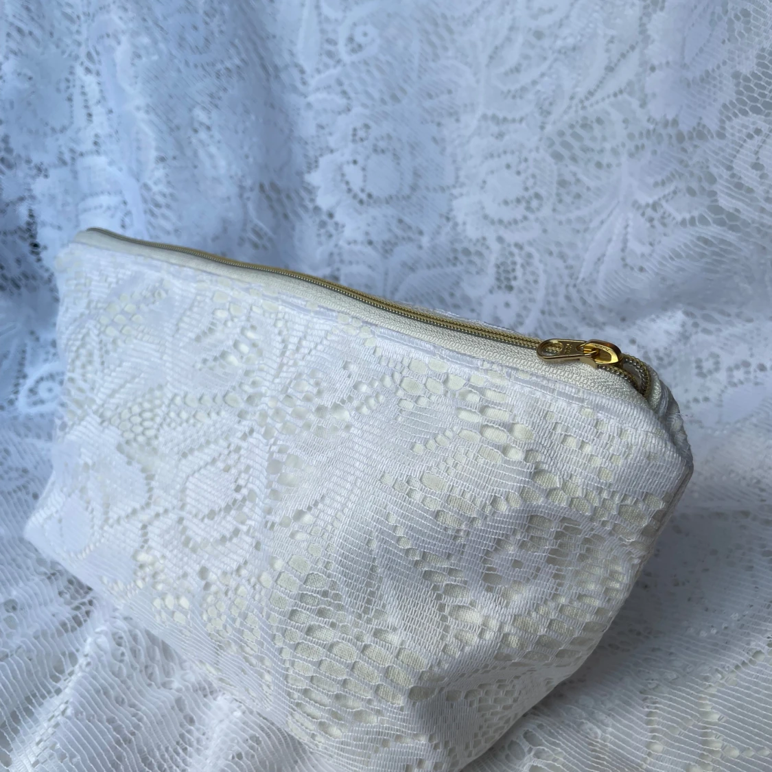 Vit spets necessär/väska stor - 2