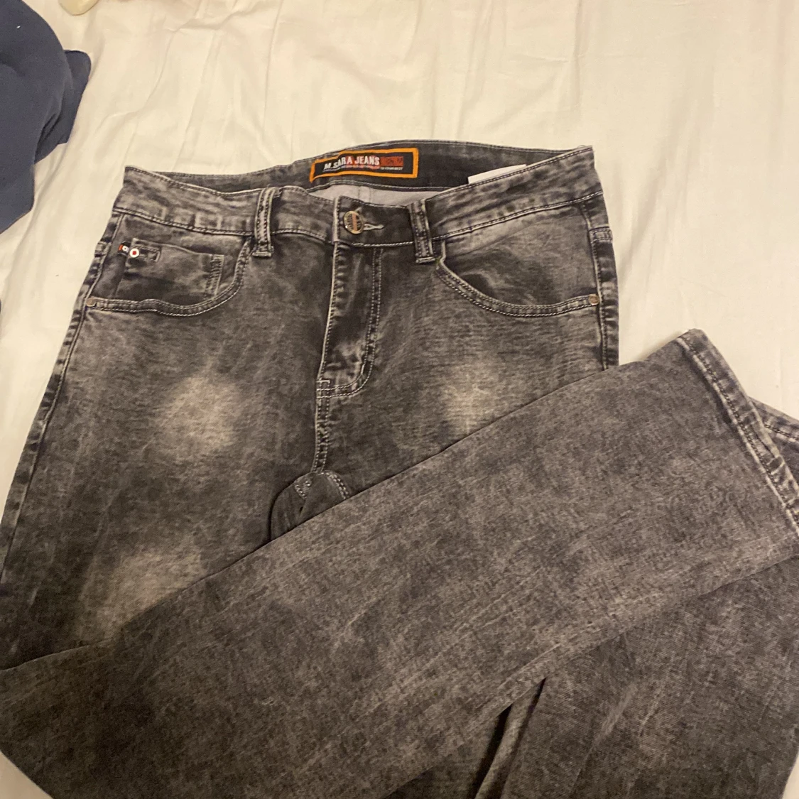 Grå tvättade jeans från M.Sara, strl 32