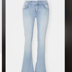 Jeans LTB - LTB Fallon jeans, mid och bootcut 💕💕Använda men bra skick!! 