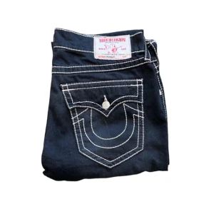 True religion jeans - Black trueys w white stitch W38 ish L32