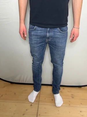 Tiger of Sweden Jeans - Tiger of Sweden Jeans | storlek 31/30 | bra skick | Nypris 1600kr | Bara att höra av sig vid funderingar 🙌 |