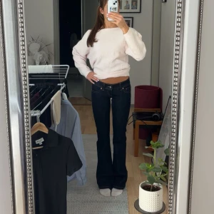 Abrand jeans  - Super Low kick tall jeans från abrand storlek 24 knappt använda nypris 999kr. 💕Innerbenlängd är 85 cm och midja 36