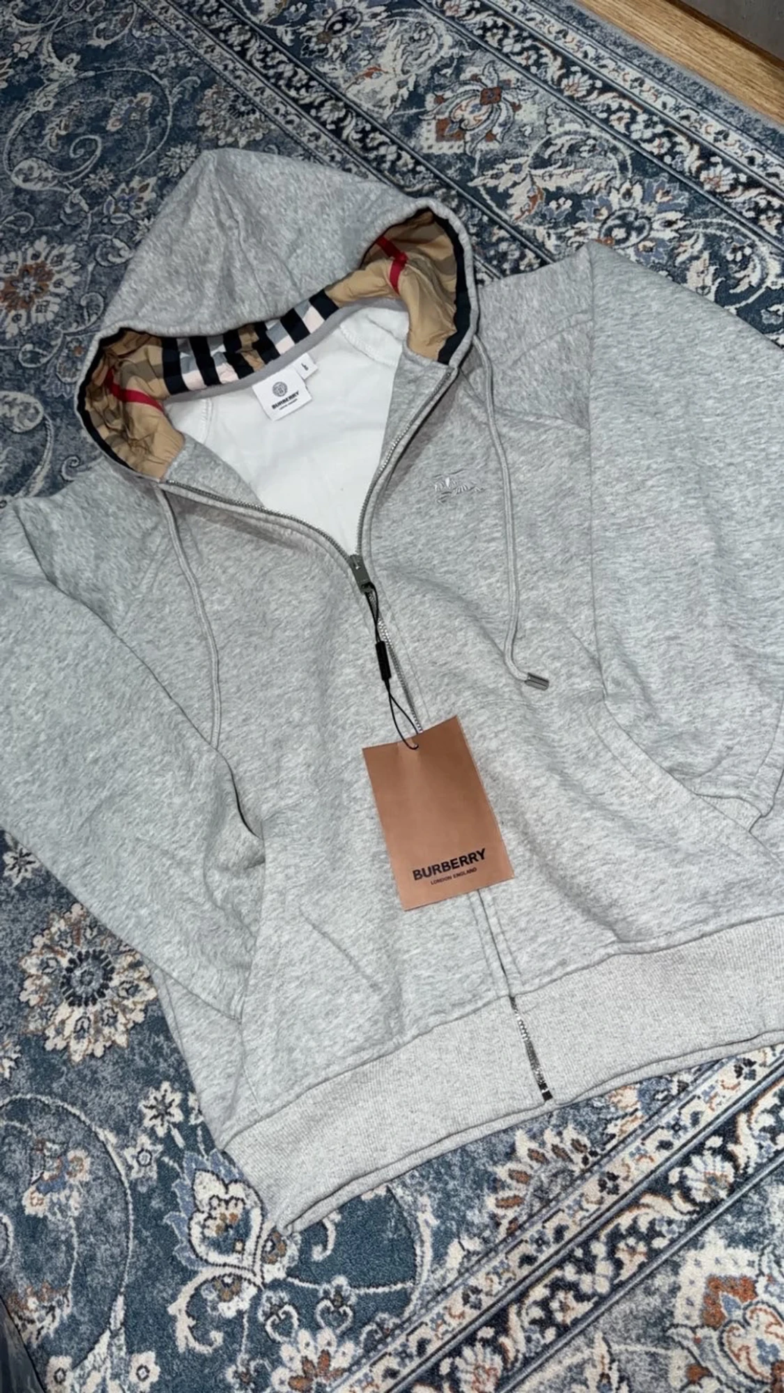 Grå berberry hoodie - 3