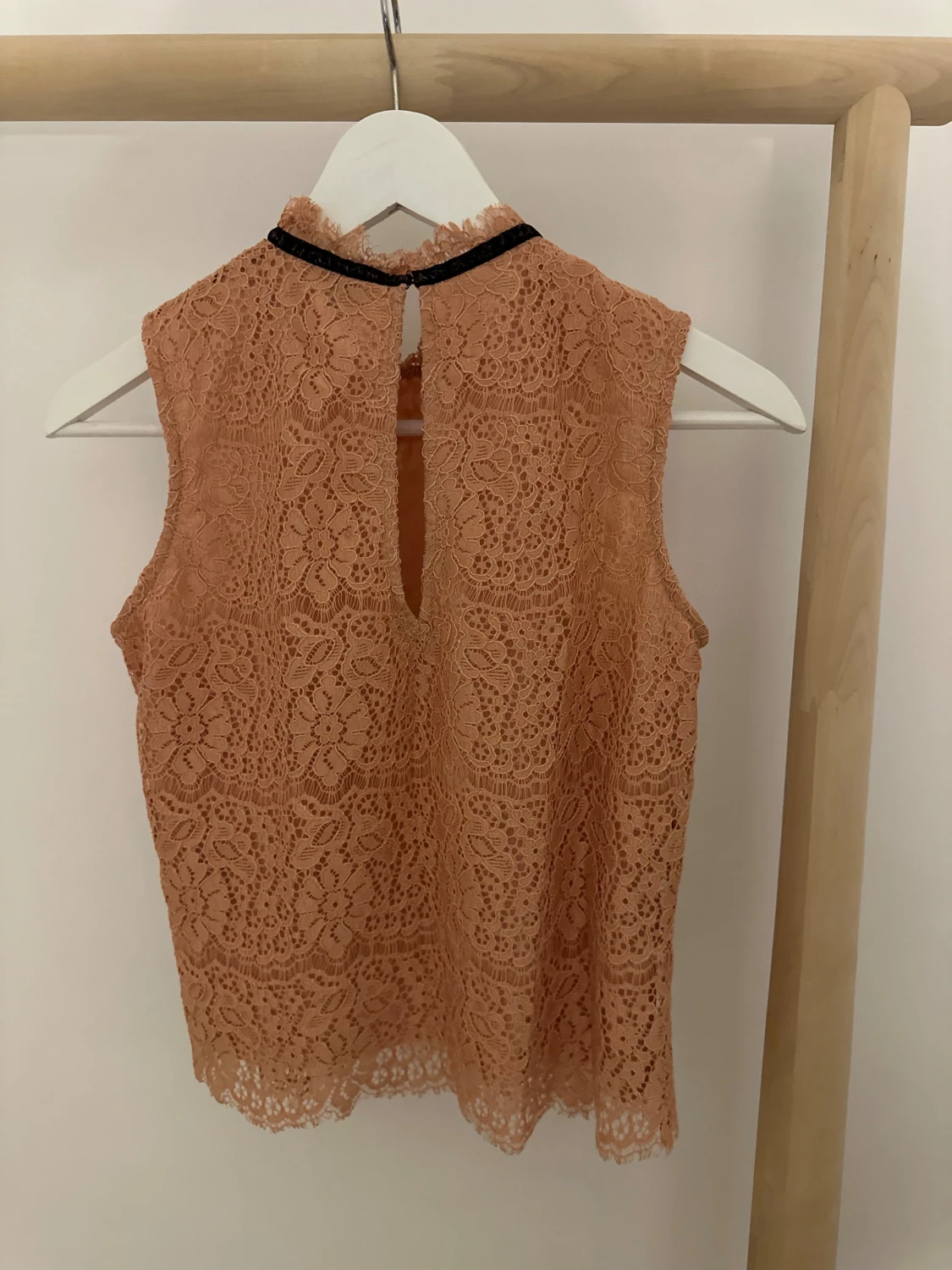 Spetsblus från H&M, strl 36 - 2