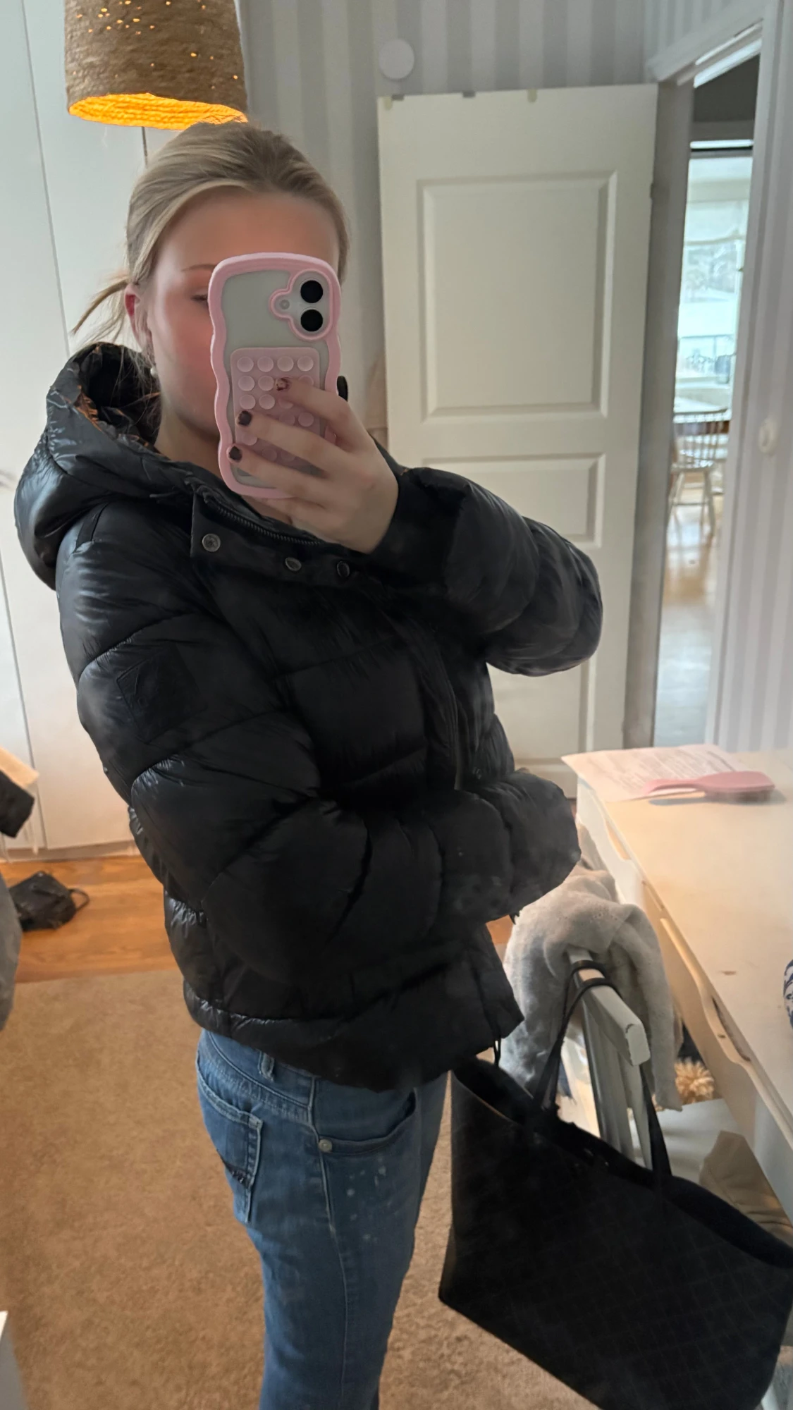 Svart Superdry med huva - 1