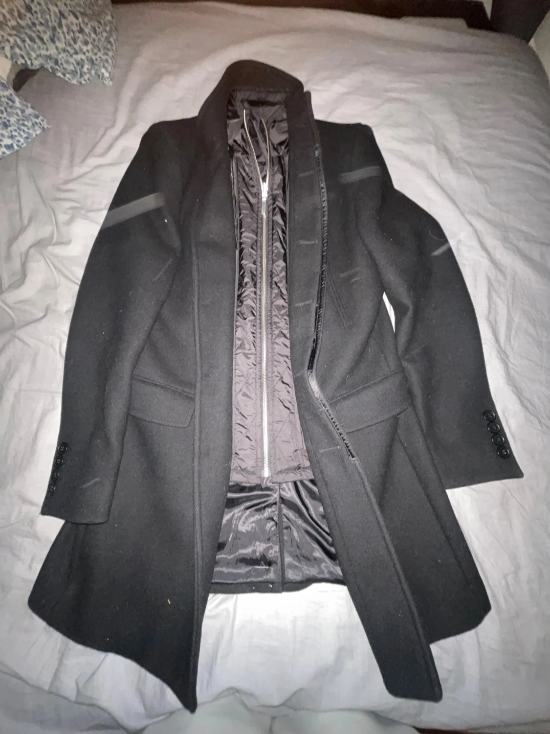 Svart rock med innerfoder och knappar - 1