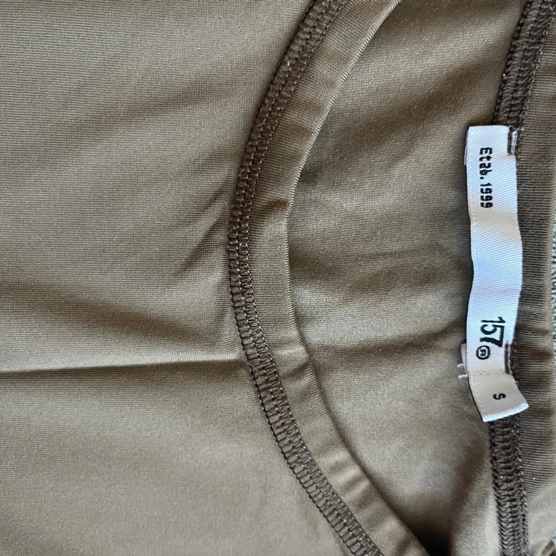 Beige t-shirt från 157 - 1