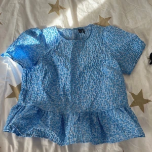 Blå blus - Vero moda blus, ny skick