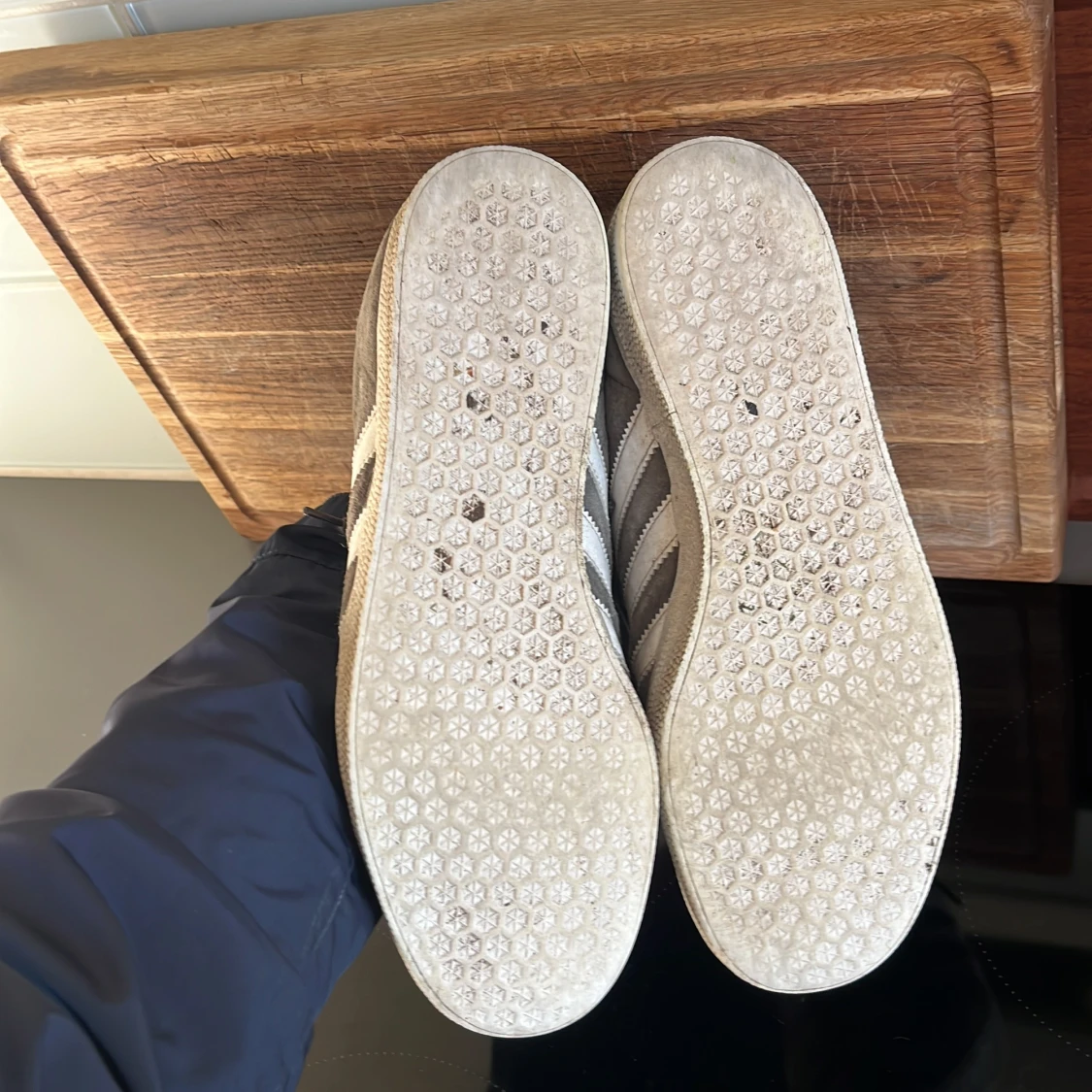 Adidas Gazelle grå/vita sneakers - 2