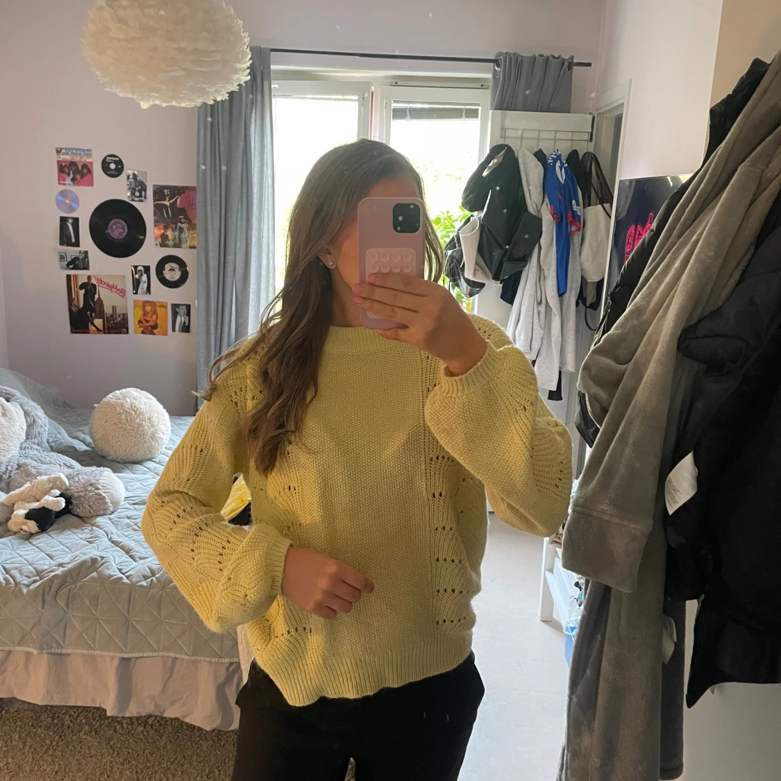 Ljusgul stickad tröja från ICHI - 1