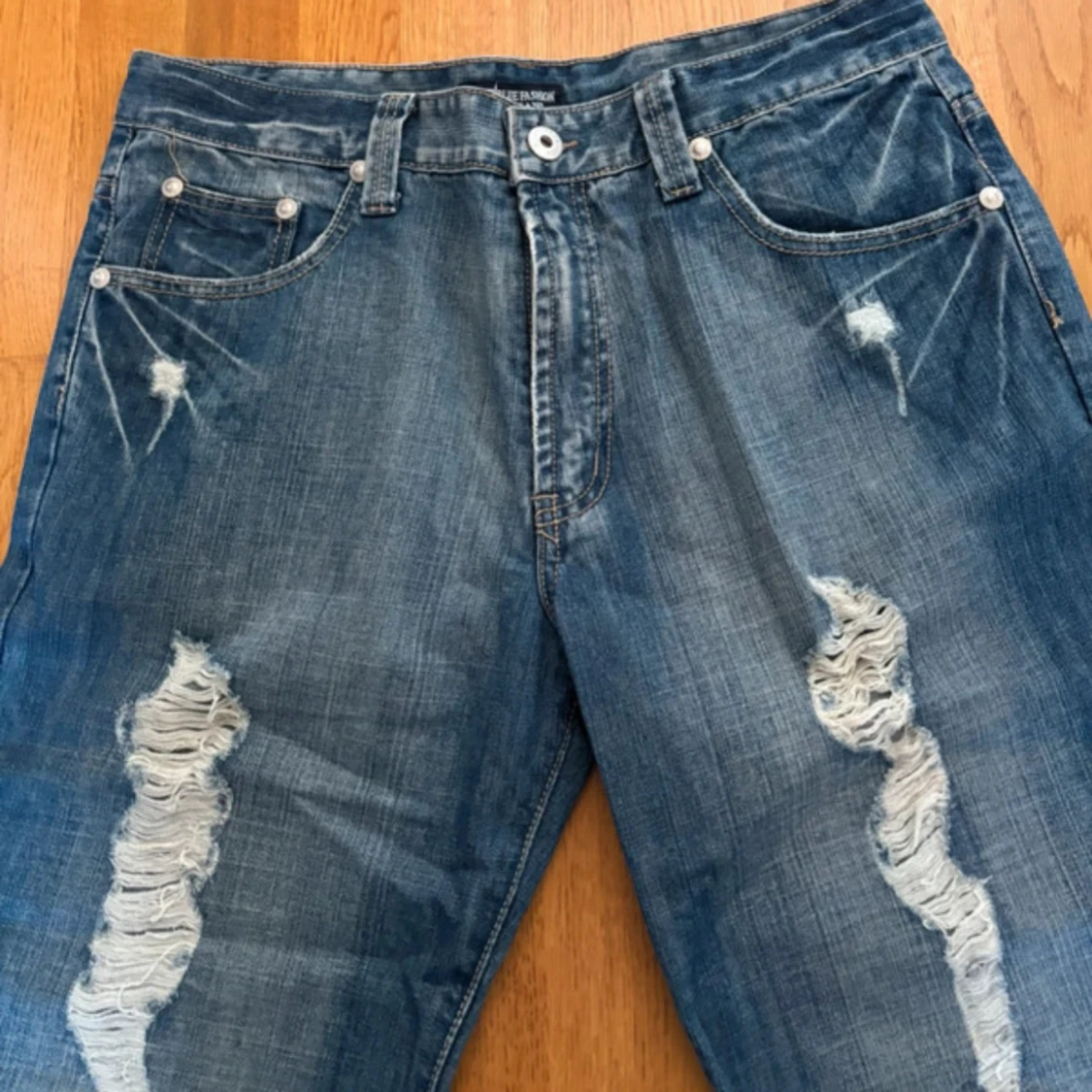 Jeans med revor - 2