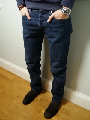 APC SELVAGE JEANS - Riktigt feta Selvage jeans från A.P.C. | Strl: 30 | OBS! Första bilden är mest korrekt i nyansen! | Modellen är 182cm | Hör av dig vid intresse eller om du undrar någonting!