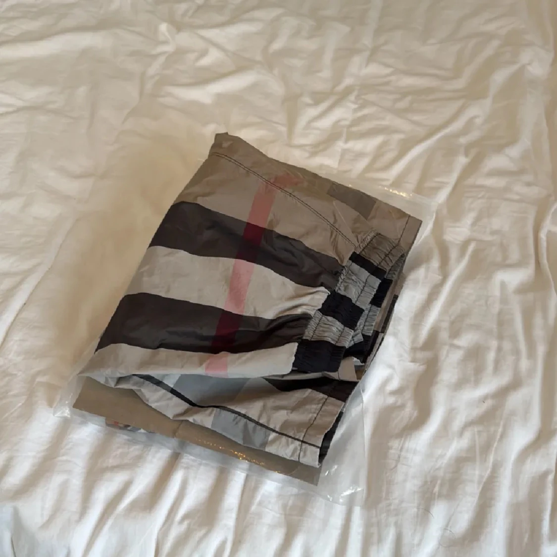 Burberry shorts  - 3