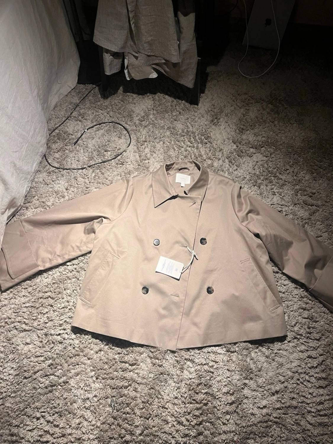 Beige kort rock med dubbelknäppning från dobber  - 1