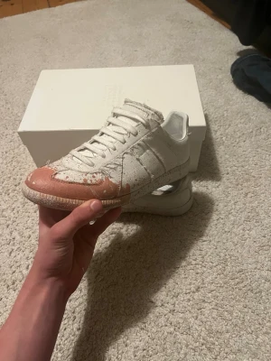 Maison Margielas  - Storlek 40 men passar 41, innersulan är 26cm | Bra skick | Allt Og ingår | Hör av dig vid fundering