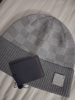 Grå mössa - Grå ny mössa