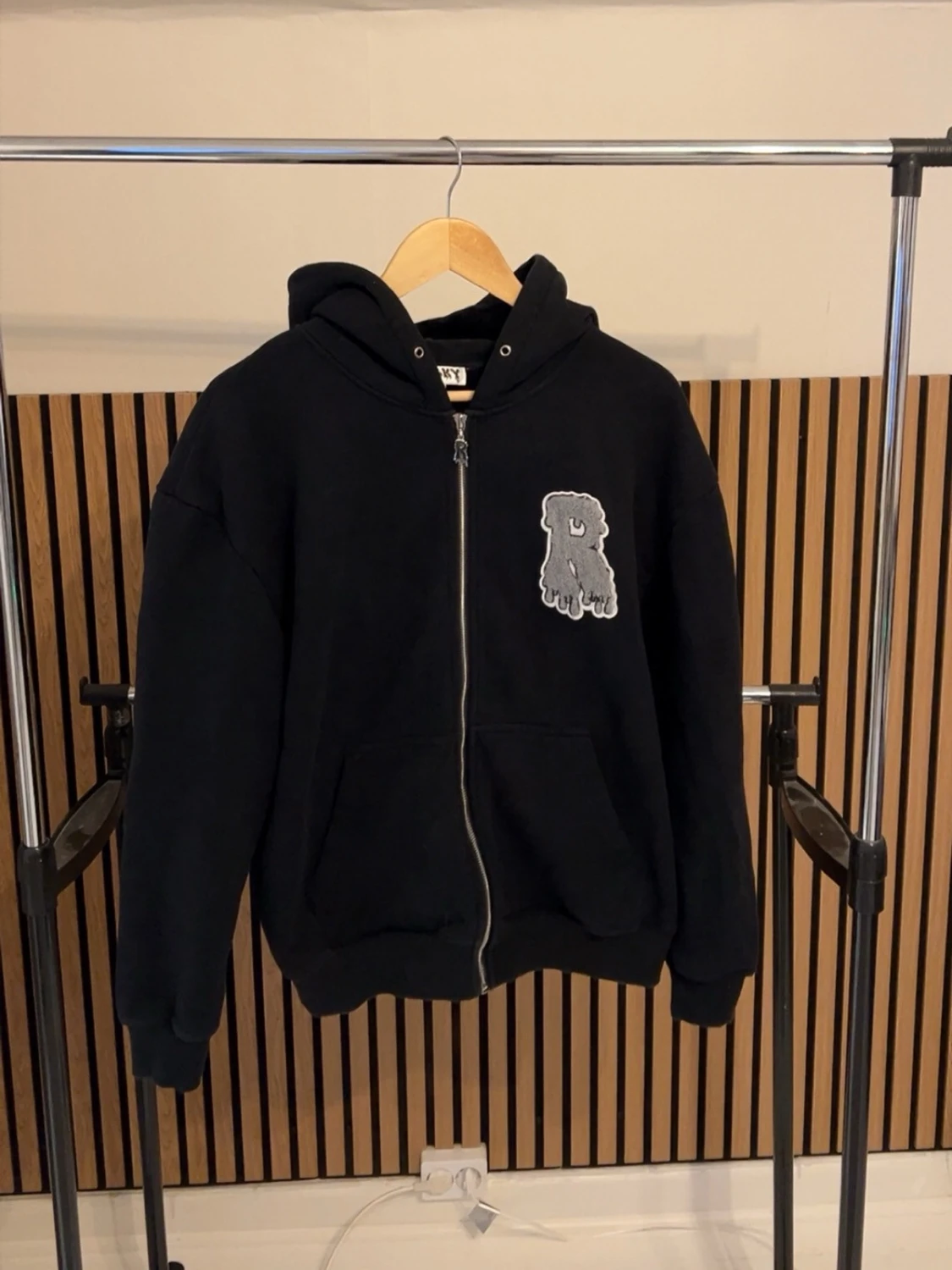 Risky Hoodie – Storlek S