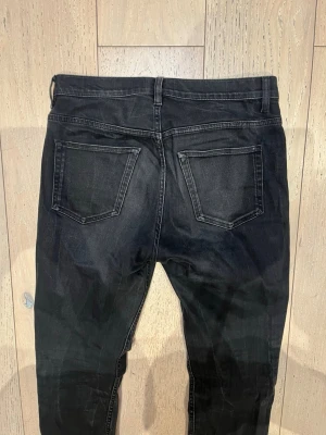 Acne jeans - Skick: 9/10 | modell: Town blk crease 