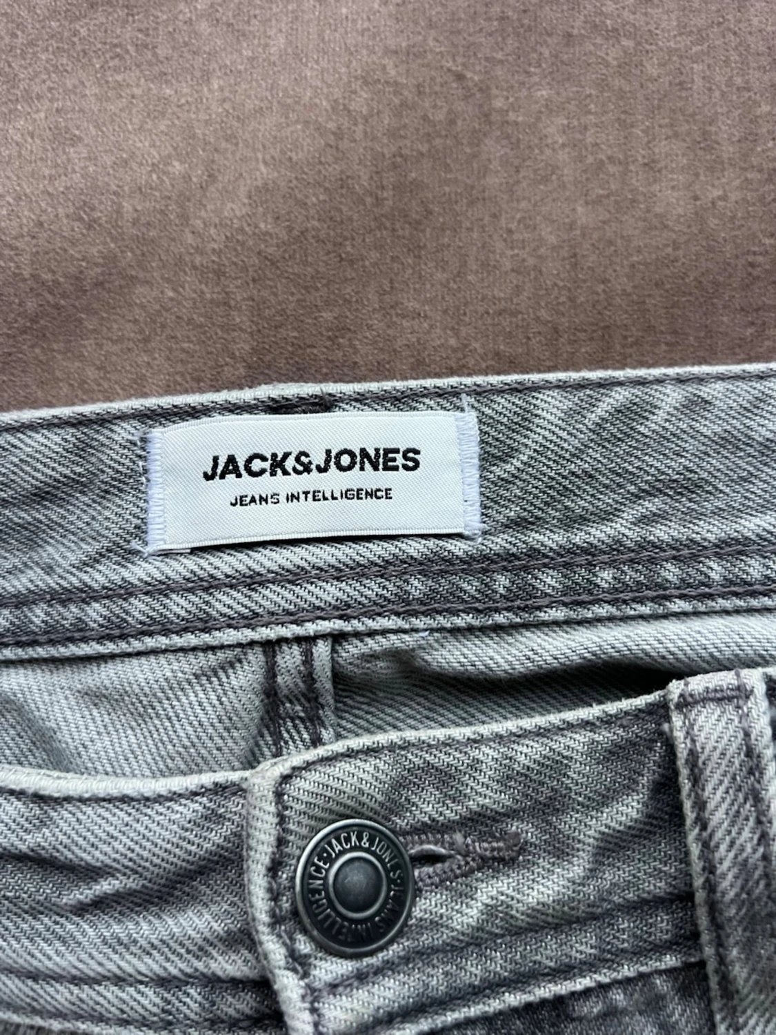 Grå jeans från Jack & Jones - 3