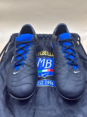 Nike Hypervenom Phantom MONTEBELLUNA  - 9.5/10 extremt rare pair 