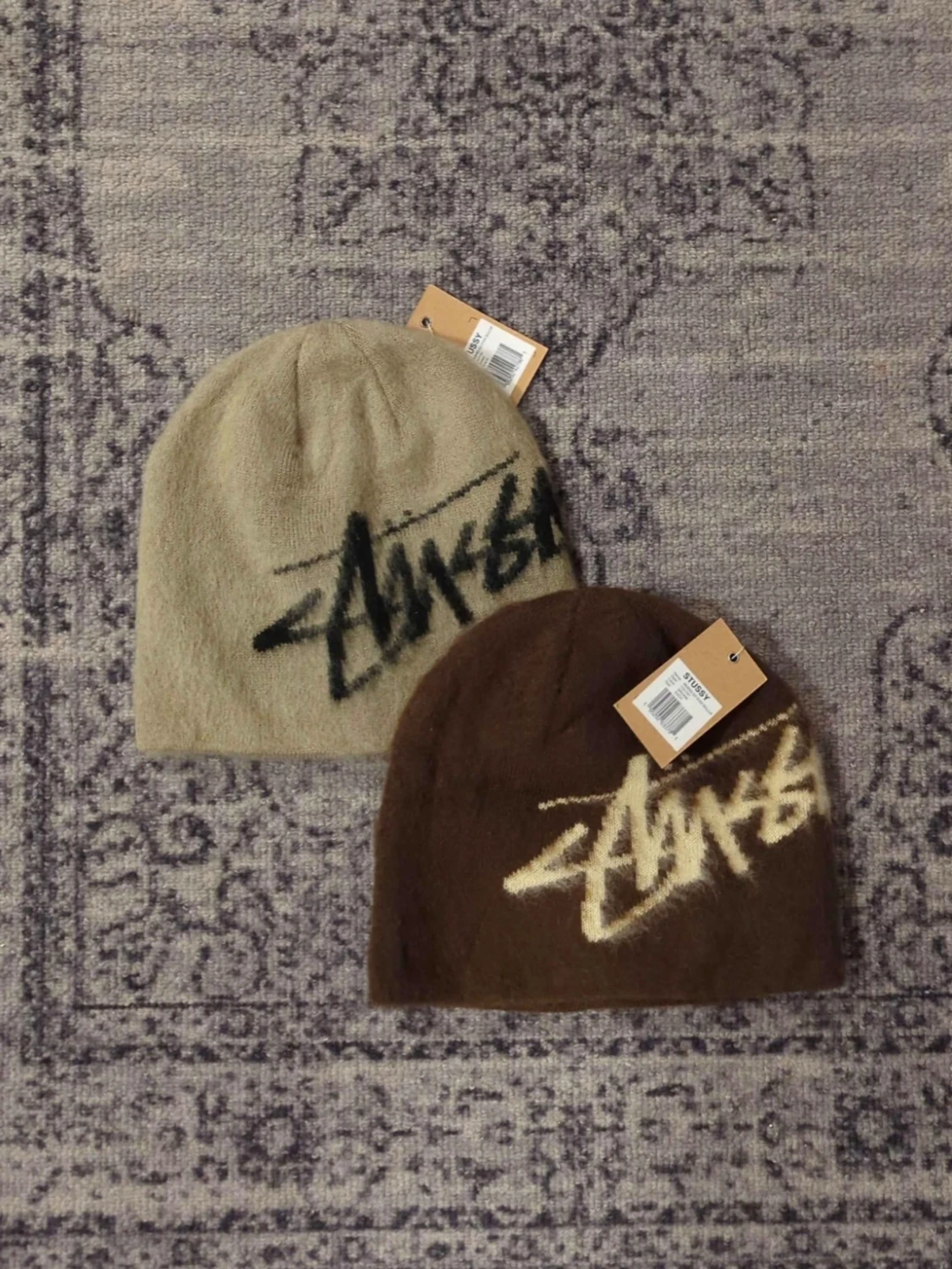 2 Stüssy mössor - 1
