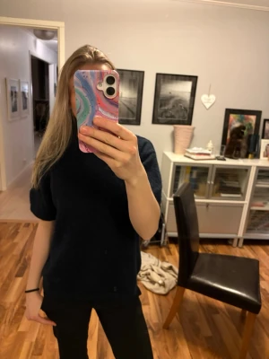 Stickad tröja - Stickad kortärmad tröja passar mig som har xs/s