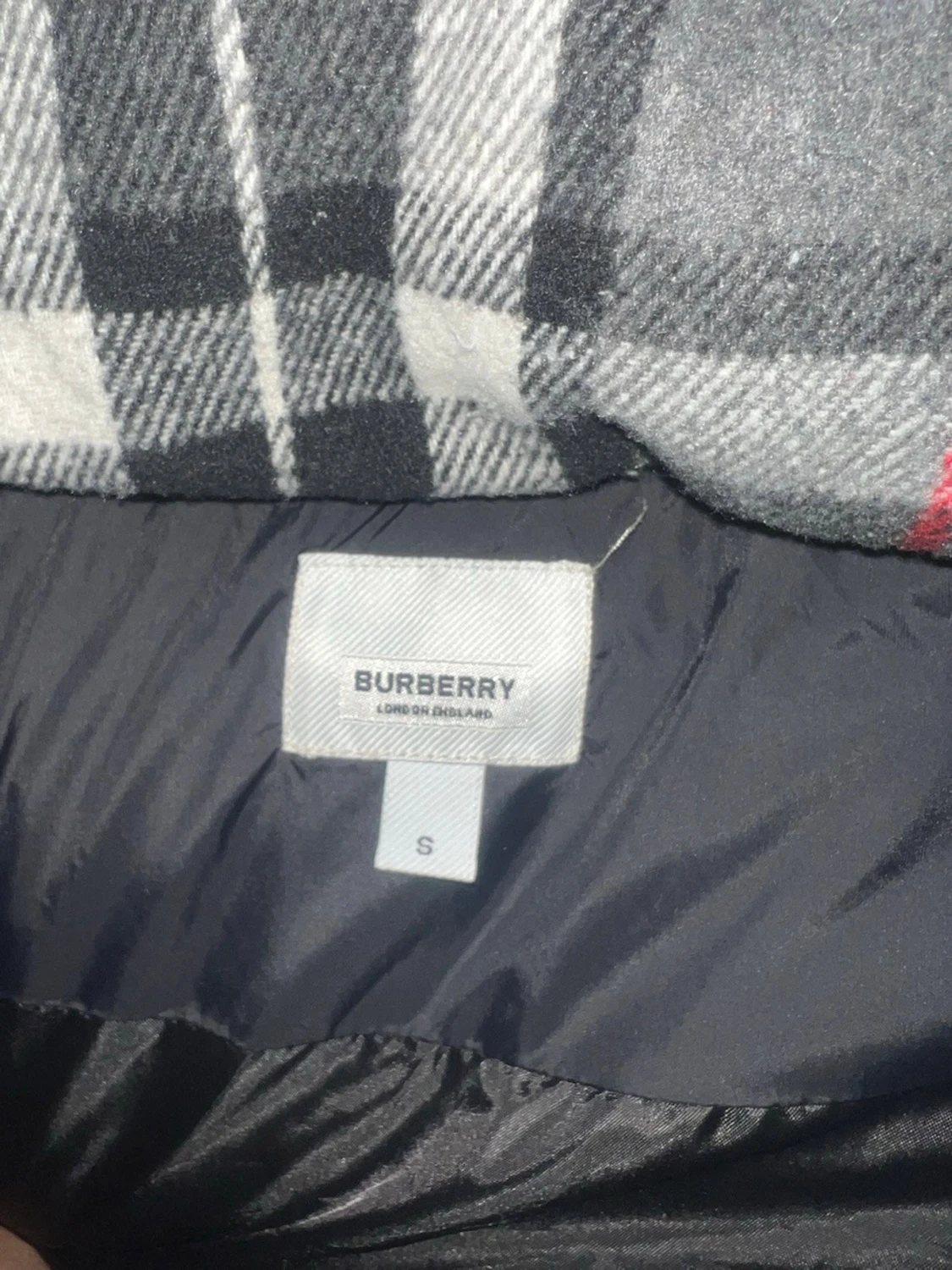 Rutig jacka från Burberry i S