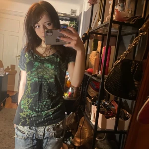 T-shirt med döskalle - Super snygg t-shirt men fina ditaljer❤️