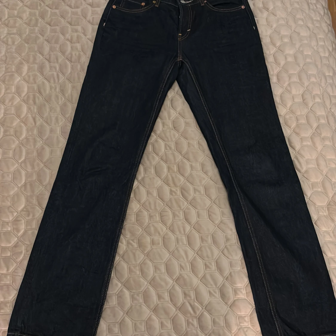 Mörkblå jeans från Weekday - 1