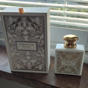 Essence De Blanc Fragrance World - ~99/100ML